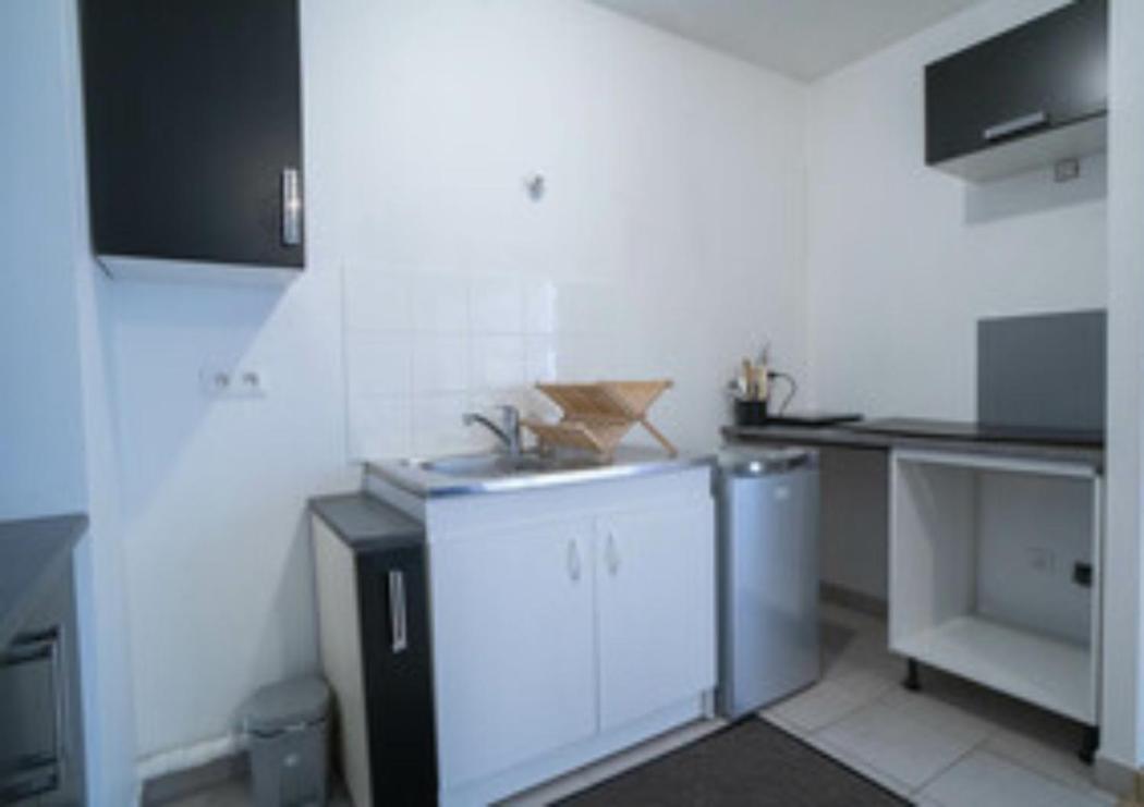 Lovely 1-Bedroom Unit With Free Parking On Premise Asnieres-sur-Seine Exterior photo
