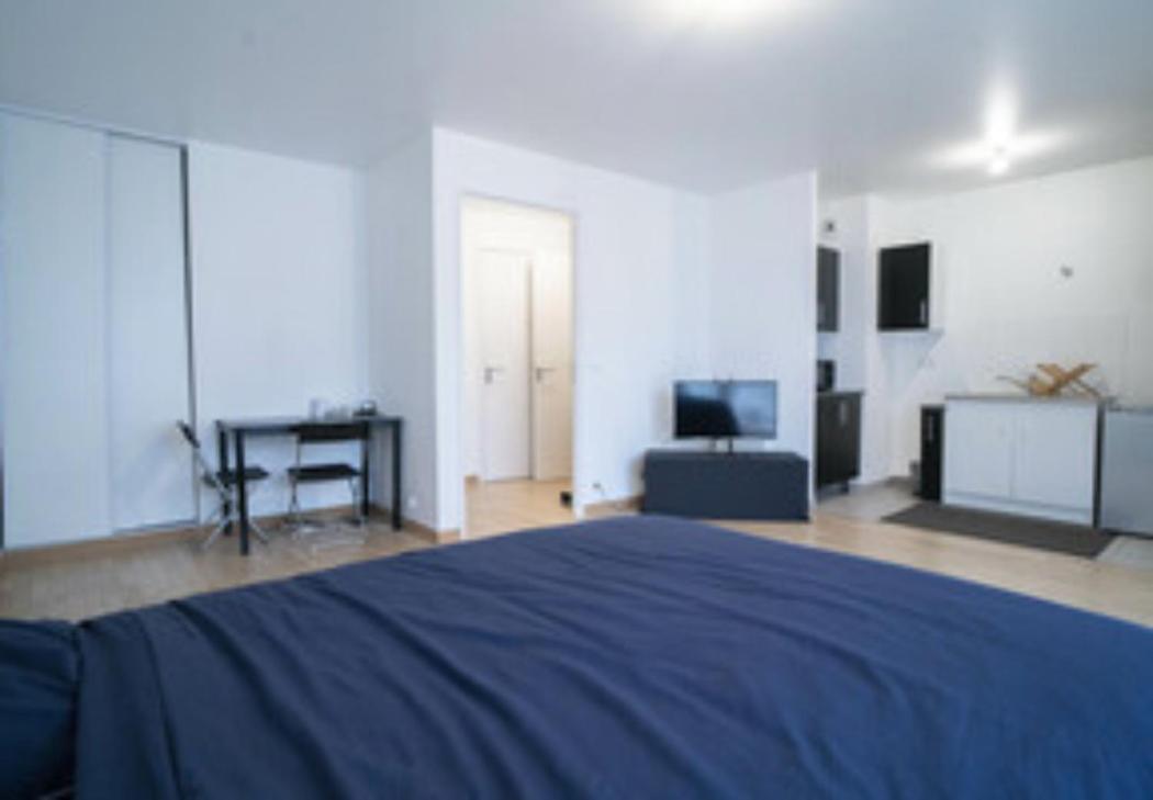 Lovely 1-Bedroom Unit With Free Parking On Premise Asnieres-sur-Seine Exterior photo